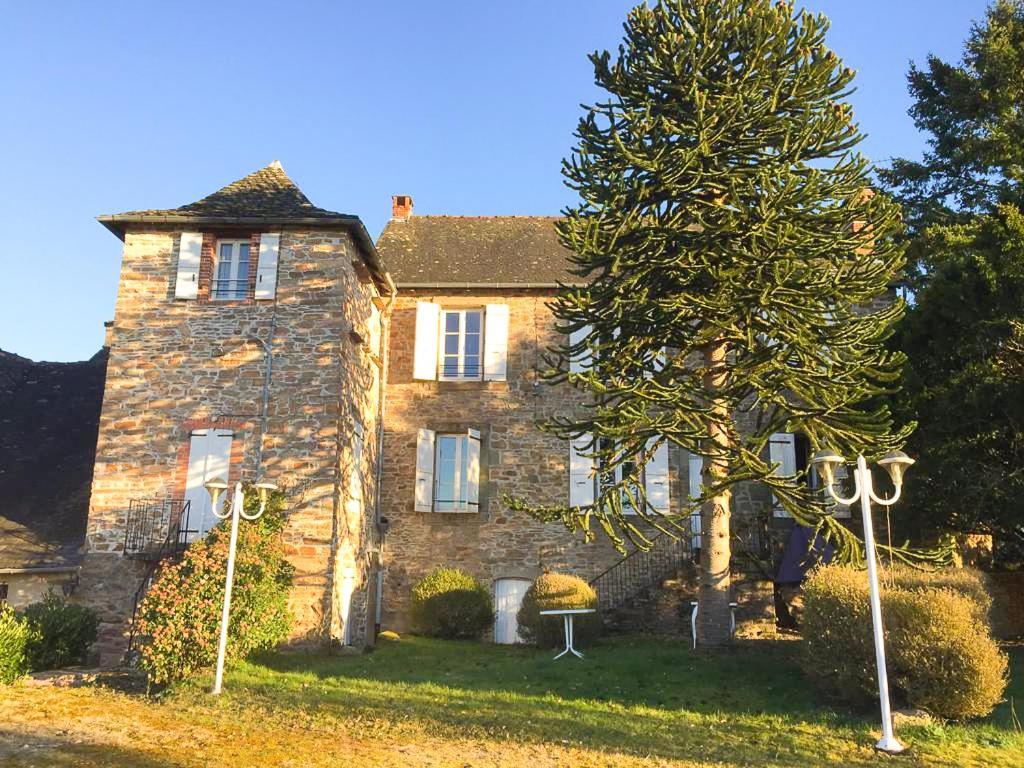 Hotel Le Saint-Etienne Aubazines Exterior foto